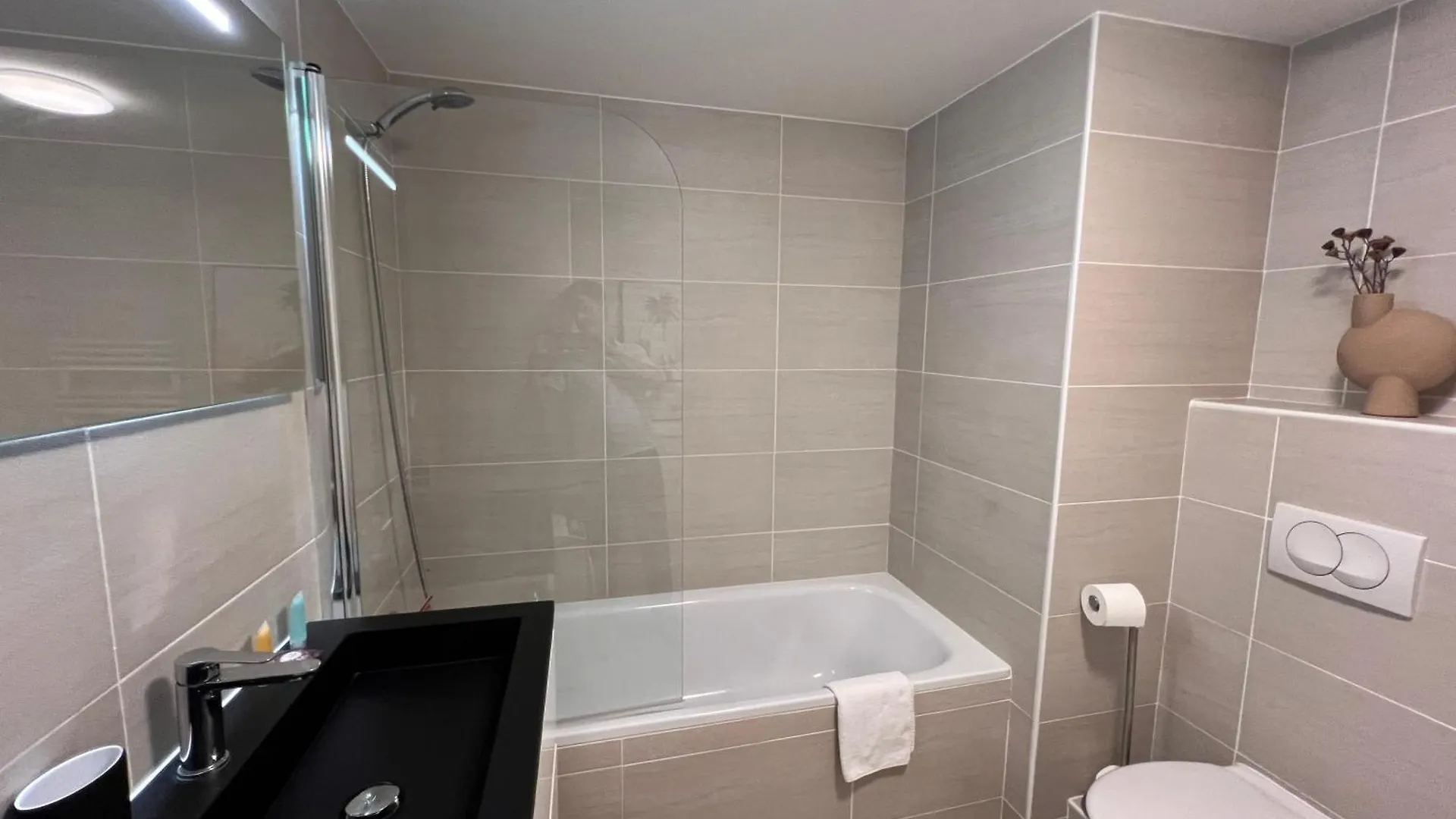 Apartment B035 Magnifique Appartement Neuf A Deux Pas Du Centre Cannes