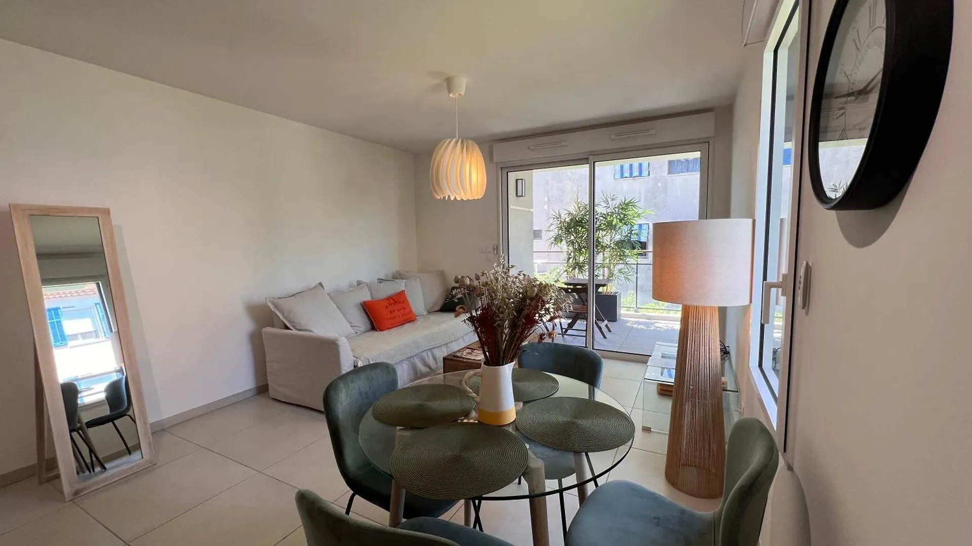 B035 Magnifique Appartement Neuf A Deux Pas Du Centre Cannes 0*,  France
